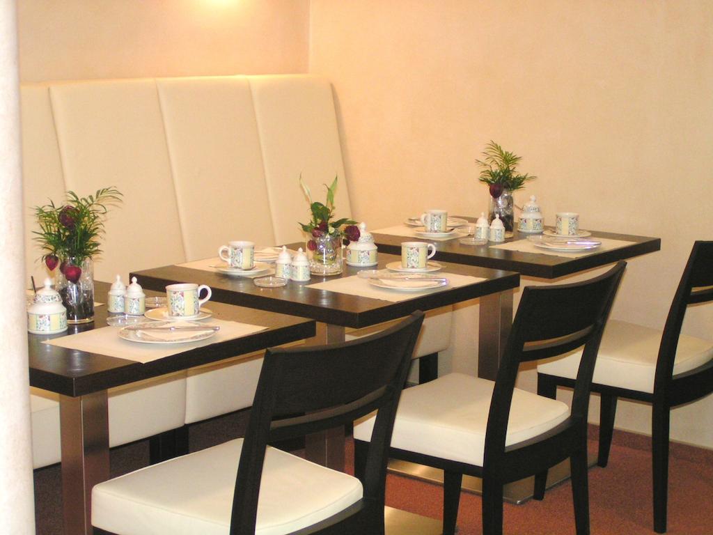 Hotel Graf Offenbach-sur-le-Main Extérieur photo